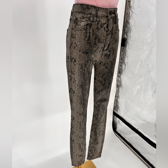 NWT Guess High Rise Skinny Pants - Picture 4 of 10